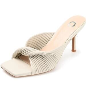 Journee Collection Womens 9 M Off White Greer Twist Stiletto Heels